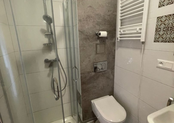Na prenájom 1-izbový byt s parkovacím miestom, Piešťany-Banka