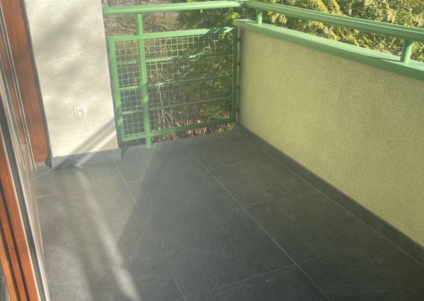 2 parkovacie miesta  V CENE BYTU! 3-izbový byt 110m2 pri parku, Stromová ul. Piešťany