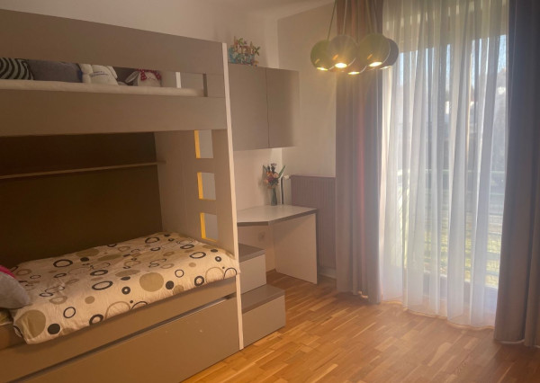 2 parkovacie miesta  V CENE BYTU! 3-izbový byt 110m2 pri parku, Stromová ul. Piešťany