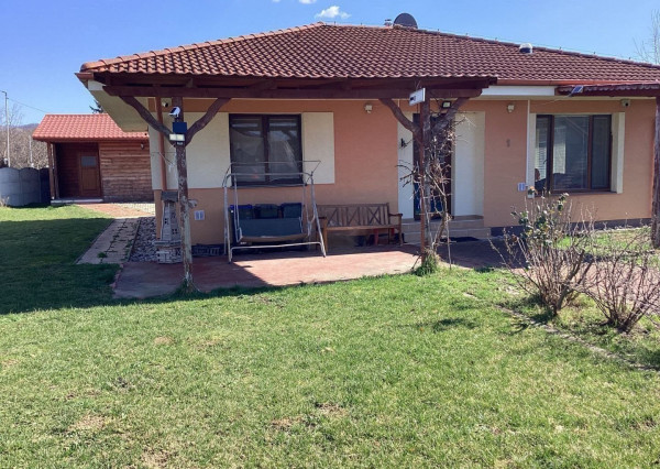 *NOVÁ CENA* 4-izbový RD s potenciálom ďaľšieho 3i domčeka na prenájom