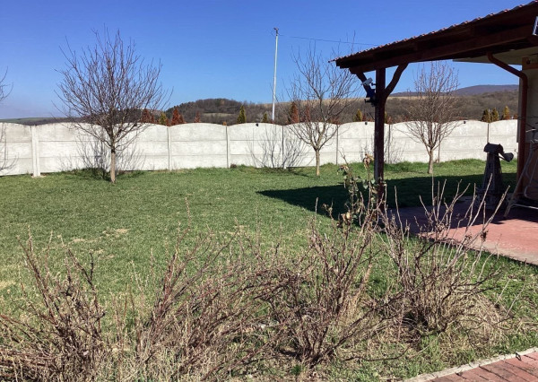 *NOVÁ CENA* 4-izbový RD s potenciálom ďaľšieho 3i domčeka na prenájom