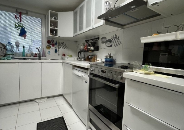 *NOVÁ CENA* 4-izbový RD s potenciálom ďaľšieho 3i domčeka na prenájom