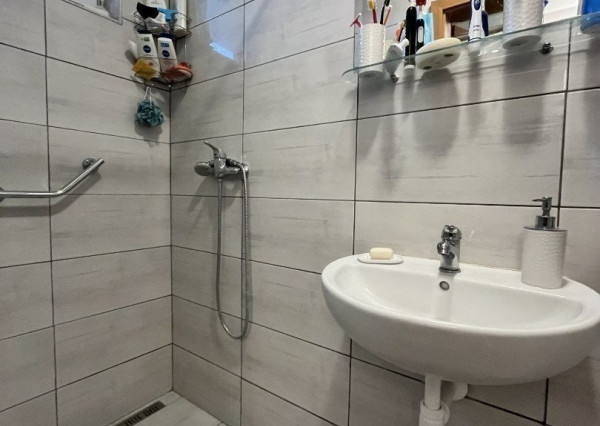 *NOVÁ CENA* 4-izbový RD s potenciálom ďaľšieho 3i domčeka na prenájom