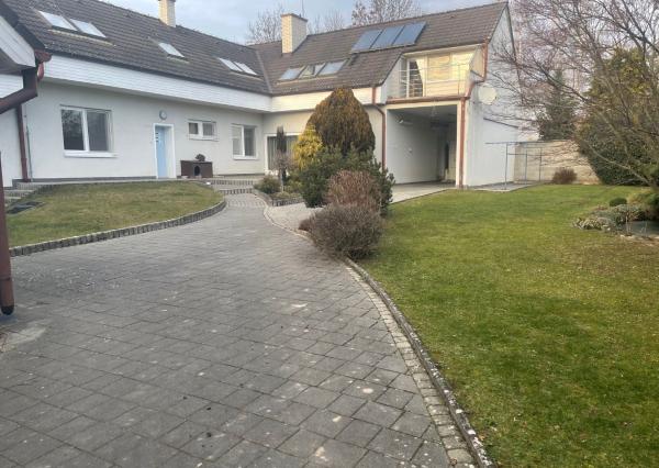 *Investícia s bonusmi*  5i RD, wellness zóna a podnikateľský potenciál