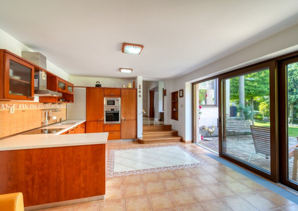 *PREDANÉ* 3-izbový dom – komfort, pokoj a nádherná záhrada