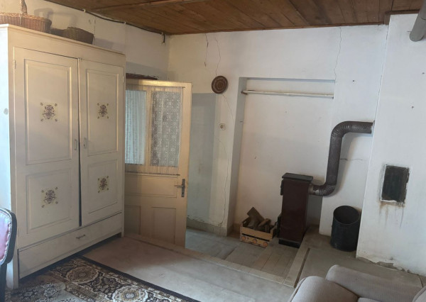 Predaj vidieckej chalupy s kúzlom minulosti v srdci kopaníc – obec Prašník