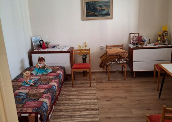 *Na predaj* 4i RD v obci Banka pri Piešťanoch