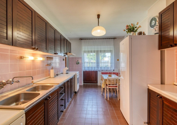 Skvelá lokalita - na predaj rodinný dom, Piešťany