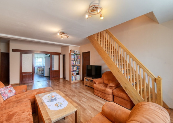 Skvelá lokalita - na predaj rodinný dom, Piešťany