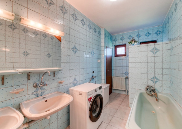 Skvelá lokalita - na predaj rodinný dom, Piešťany