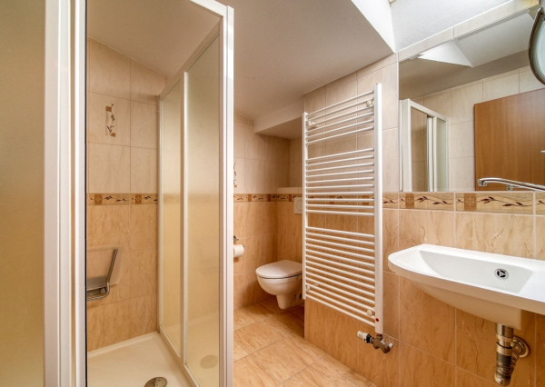 Skvelá lokalita - na predaj rodinný dom, Piešťany