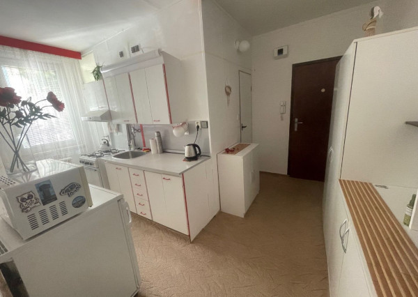 REZERVOVANÉ Na predaj 1-izbový byt s balkónom, Piešťany, Juh