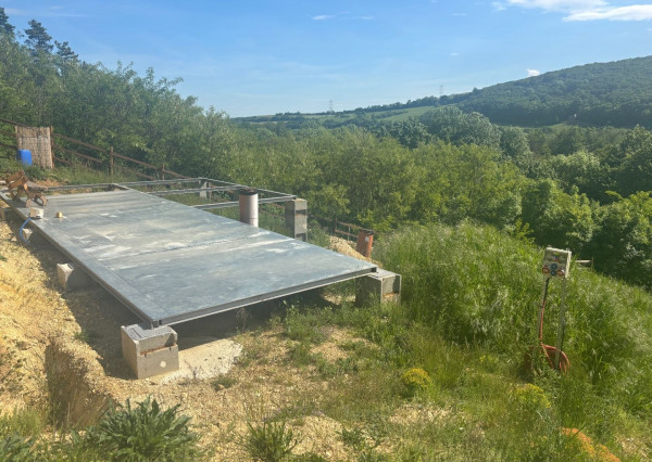 *ZĽAVA 15.000 EUR* pozemok so stav. povolením a inžin. sieťami