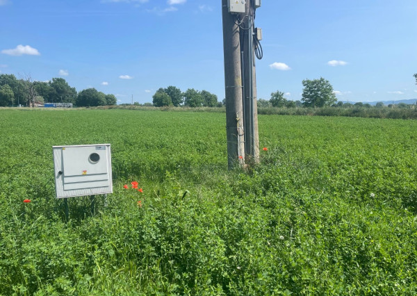 Stavebný pozemok 1000m2 na okraji obce, VESELÉ pri Piešťanoch