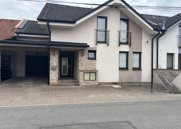 *ZĽAVA 10.000 EUR* 5i RD pripravený na okamžité bývanie v pokojnej lokalite