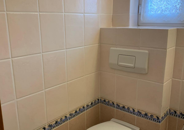 *NOVINKA* RD v Banke s pozemkom 728 m2 + 2izb. byt so samostatným vstupom