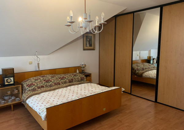 Rodinný dom Piešťany, Pod Párovcami – 4 izby, záhrada, výťah a garáž