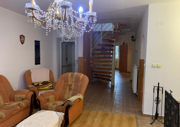 Rodinný dom Piešťany, Pod Párovcami – 4 izby, záhrada, výťah a garáž