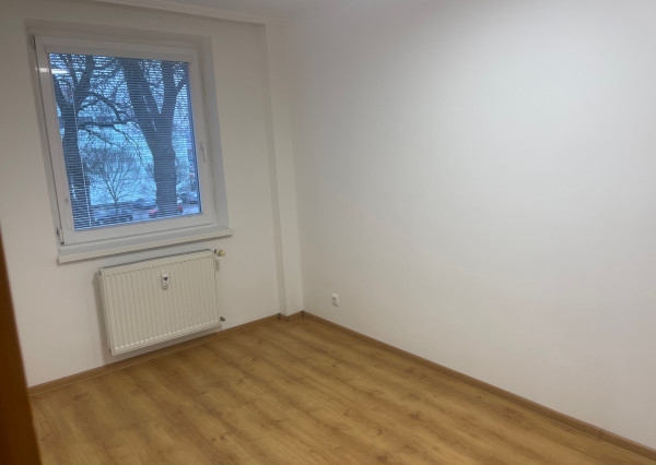 Na predaj 4-izbový byt pri Kocke, Piešťany