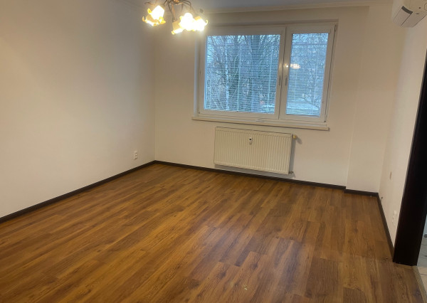 Na predaj 4-izbový byt pri Kocke, Piešťany