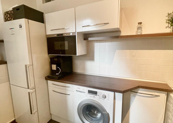 Moderný 3-izbák s predzáhradkou - bývanie s noblesou v srdci Starého Mesta