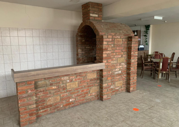 Flexibilný komerčný objekt obec Podolie, hala, veľký pozemok - výborná investícia s potenciálom