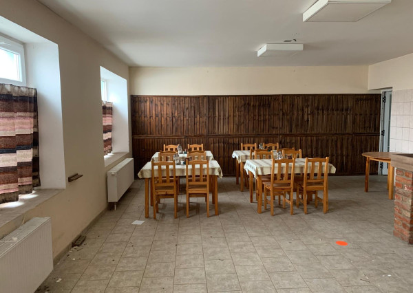 Flexibilný komerčný objekt obec Podolie, hala, veľký pozemok - výborná investícia s potenciálom