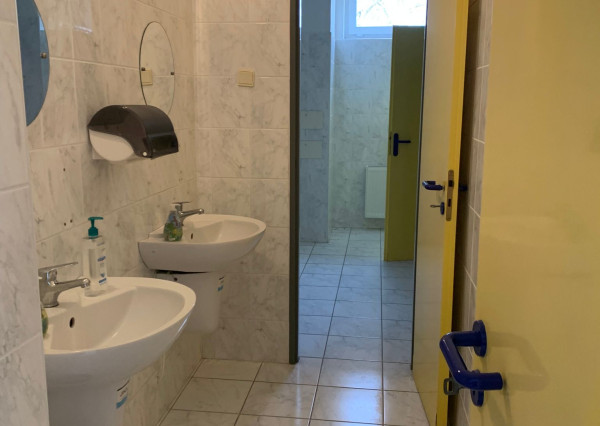 *Na prenájom* moderné kancelárske priestory, celé podlažie 335 m² v Piešťanoch