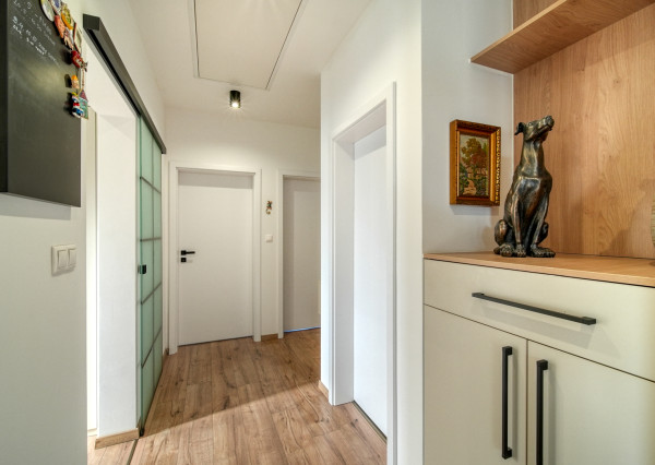 Moderný pasívny dom v Nitrianskej Blatnici–18 min od Piešťan