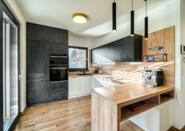 Moderný pasívny dom v Nitrianskej Blatnici–18 min od Piešťan