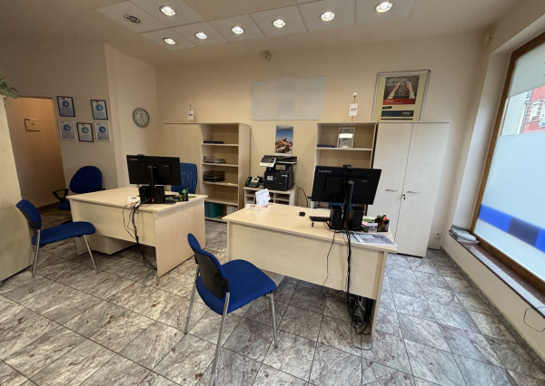 *VÝRAZNÁ ZĽAVA* nehnuteľnosť v centre Piešťan * vysoký potenciál výnosu z prenájmu