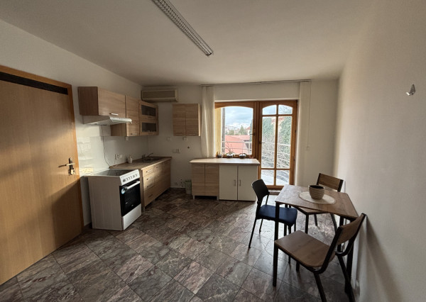 *VÝRAZNÁ ZĽAVA* nehnuteľnosť v centre Piešťan * vysoký potenciál výnosu z prenájmu