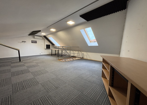 *VÝRAZNÁ ZĽAVA* nehnuteľnosť v centre Piešťan * vysoký potenciál výnosu z prenájmu