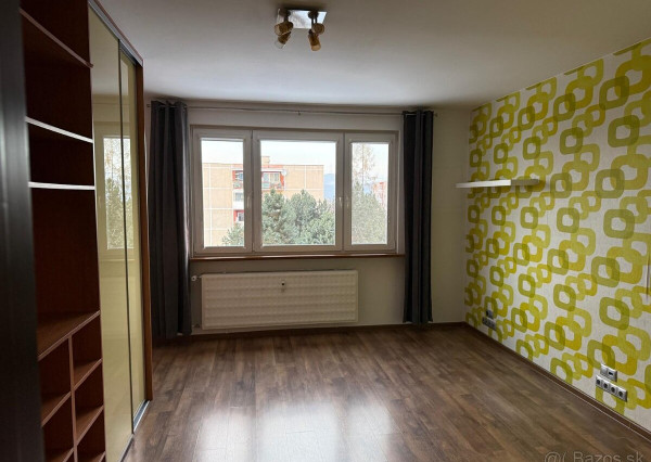 Predám útulný 3‑izbový byt s krásnym výhľadom – Považská Bystrica, sídlisko Rozkvet