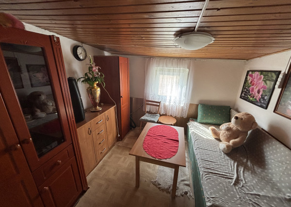 *Pripravujeme* 2-izbový rodinný domček na Banke