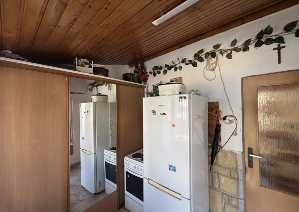 *Pripravujeme* 2-izbový rodinný domček na Banke