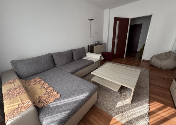 Štýlové bývanie v prestížnej časti Topoľčian - veľký pozemok, tichá ulica a výborný stav