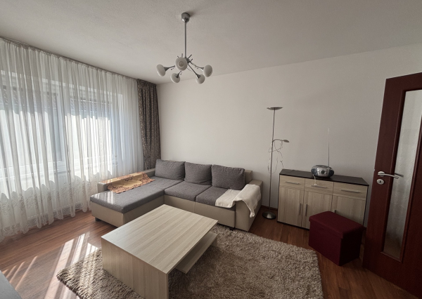 Štýlové bývanie v prestížnej časti Topoľčian - veľký pozemok, tichá ulica a výborný stav