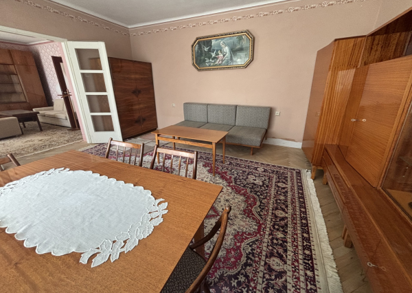 Štýlové bývanie v prestížnej časti Topoľčian - veľký pozemok, tichá ulica a výborný stav