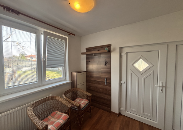 Štýlové bývanie v prestížnej časti Topoľčian - veľký pozemok, tichá ulica a výborný stav