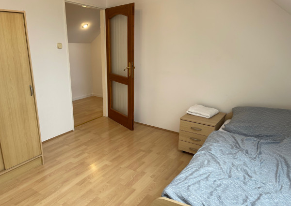 Na prenájom rodinný dom s parkovaním, Ratnovce