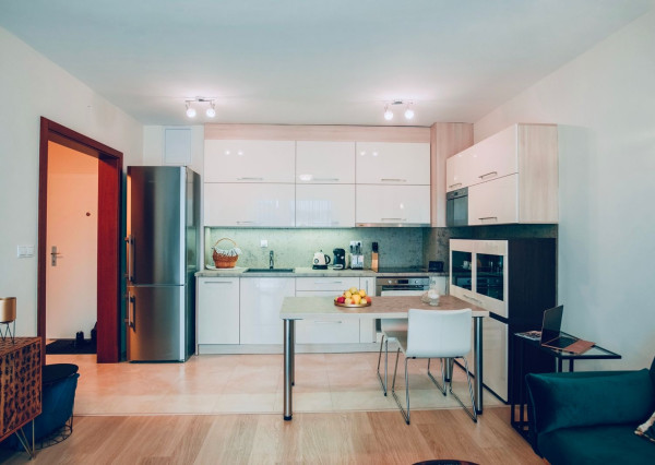 Luxusný dizajnový byt s výhľadom na mesto a rieku – CENTROOM Piešťany