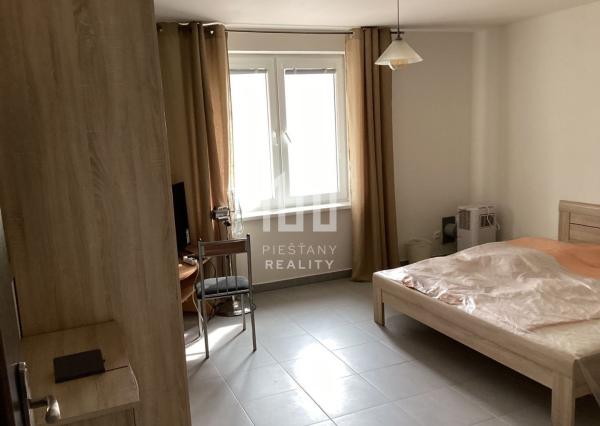 *VÝHODNÁ CENA* 4-izbový tehlový RD s krásnym pozemkom