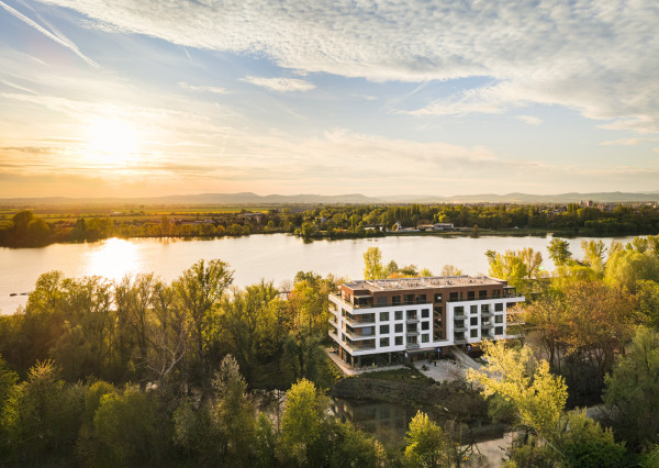 PINIA | byt na predaj | 80 m² + terasa 17 m² | výhľad na Váh