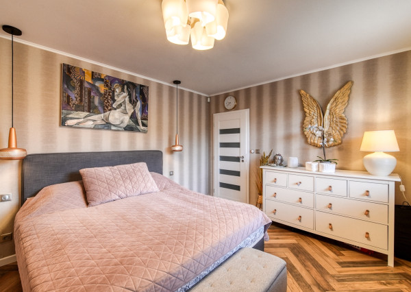 Rodinný dom s bazénom,wellness a prekrásnou záhradou Piešťany