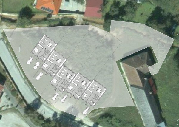 Stavebný pozemok 2137m² - radovka či samostatný dom? Modrovka
