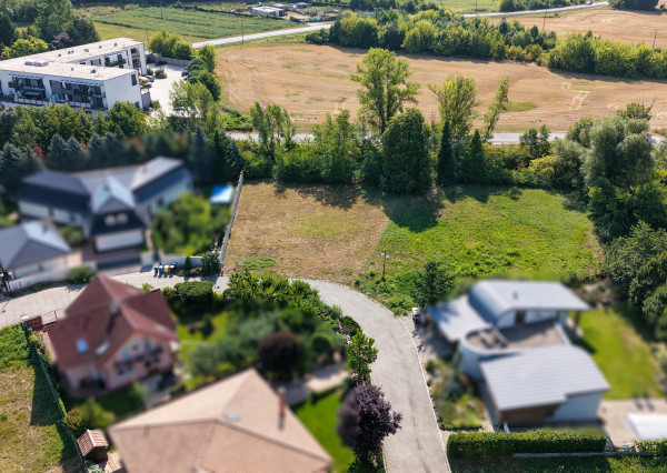 Pozemok 1 345 m² na predaj | Sĺňava II, Banka pri Piešťanoch