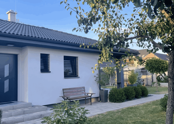 3-izbová novostavba A0+ s hotovou záhradou, náklady do 120 €