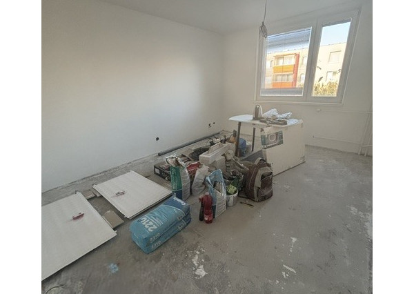 Na predaj 1-izbový byt s balkónom | Lokalita blízko centra