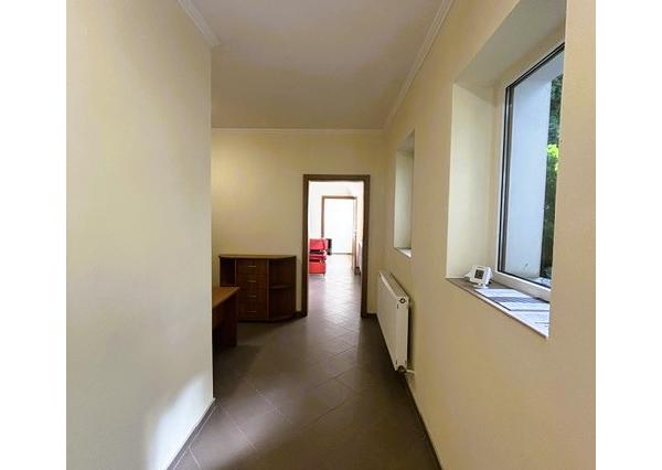 PRENÁJOM pre služby či ordináciu v centre Piešťan pri AUPARKU